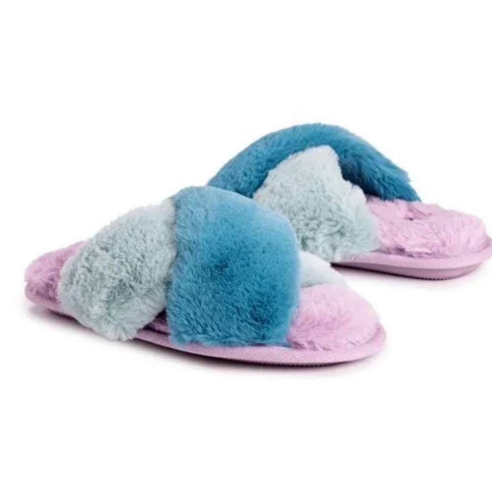 MUK LUKS Raspberry Pilar Crisscross Fuzzy Slippers Size 9-10